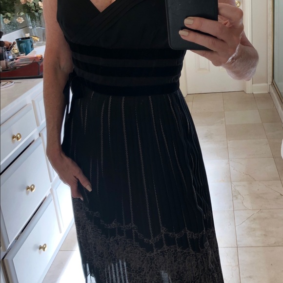 Ann Taylor Loft cocktail dress, blk, pleaded, Sz 8 - Picture 10 of 10